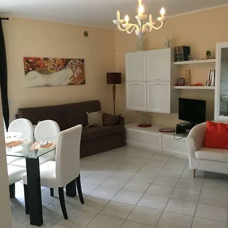 بيت للعطل Casa Vacanze Rosa ليتشي